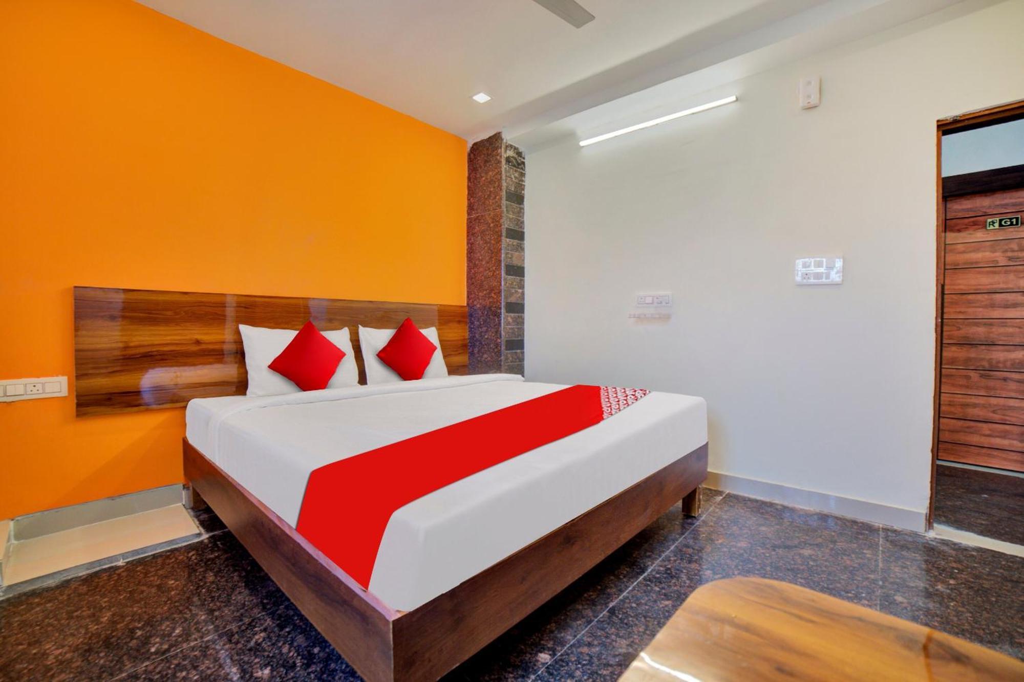 Hotel O Ragas Варангал Екстериор снимка